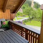 Gaestehaus Rader Appartamento *