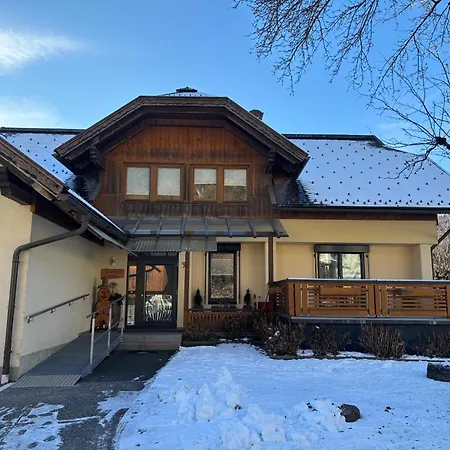 Gaestehaus Rader Weissbriach